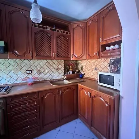 Nicole's Cozy * Berat